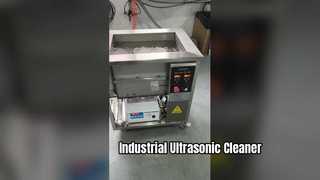 Un examen plus approfondi : grand réservoir en acier inoxydable pour nettoyeur à ultrasons industriel de 108 L avec contrôle du temps